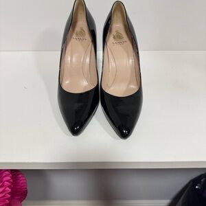 Lanvin Black Patent Pointed-Toe Pumps - Classic Gloss